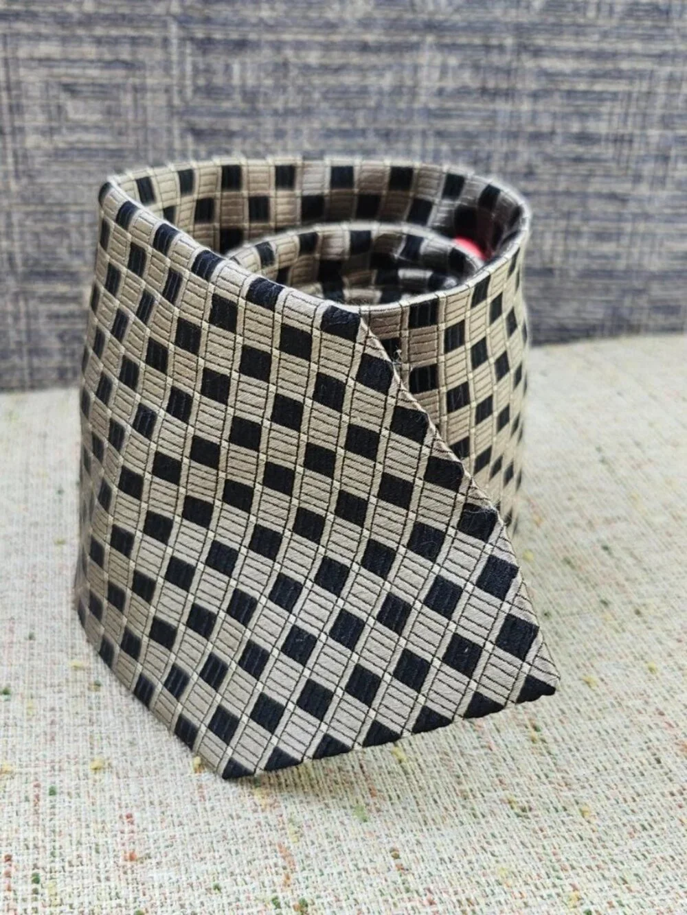 Chaps Men Tie Classic Necktie 100% Silk Brown/Black Tie
